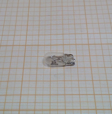 Лампа  12V  5,0W АВТОСВЕТ W2,1X9,5d одноконтактная безцокольная, указ.поворотов/стопсигнал/освещ.но